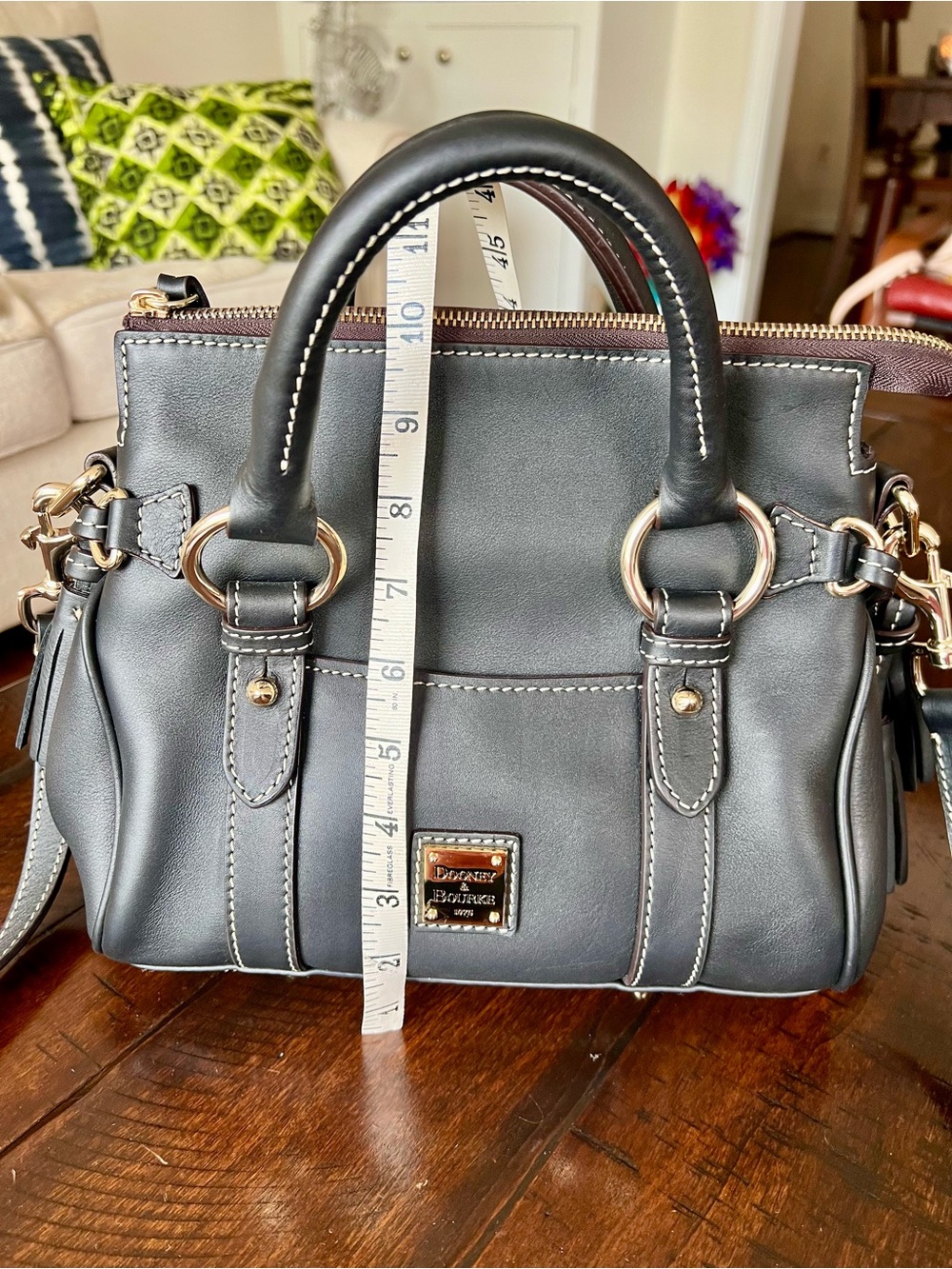 Dooney & Bourke 1975 Black Leather Dome Satchel Crossbody Bag Gold Hardware - Picture 10 of 10